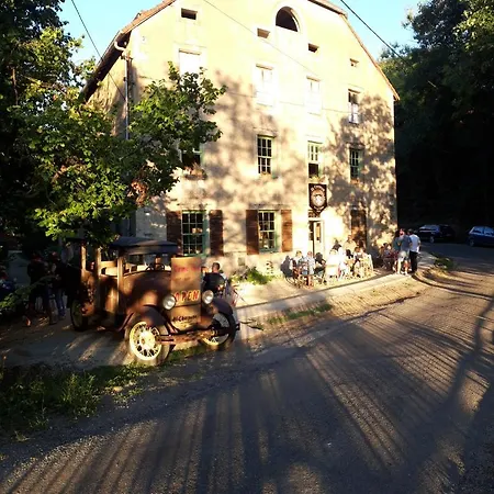 Moulin De Charme Au Bord De L'Eau Villa Boismont  Exterior photo